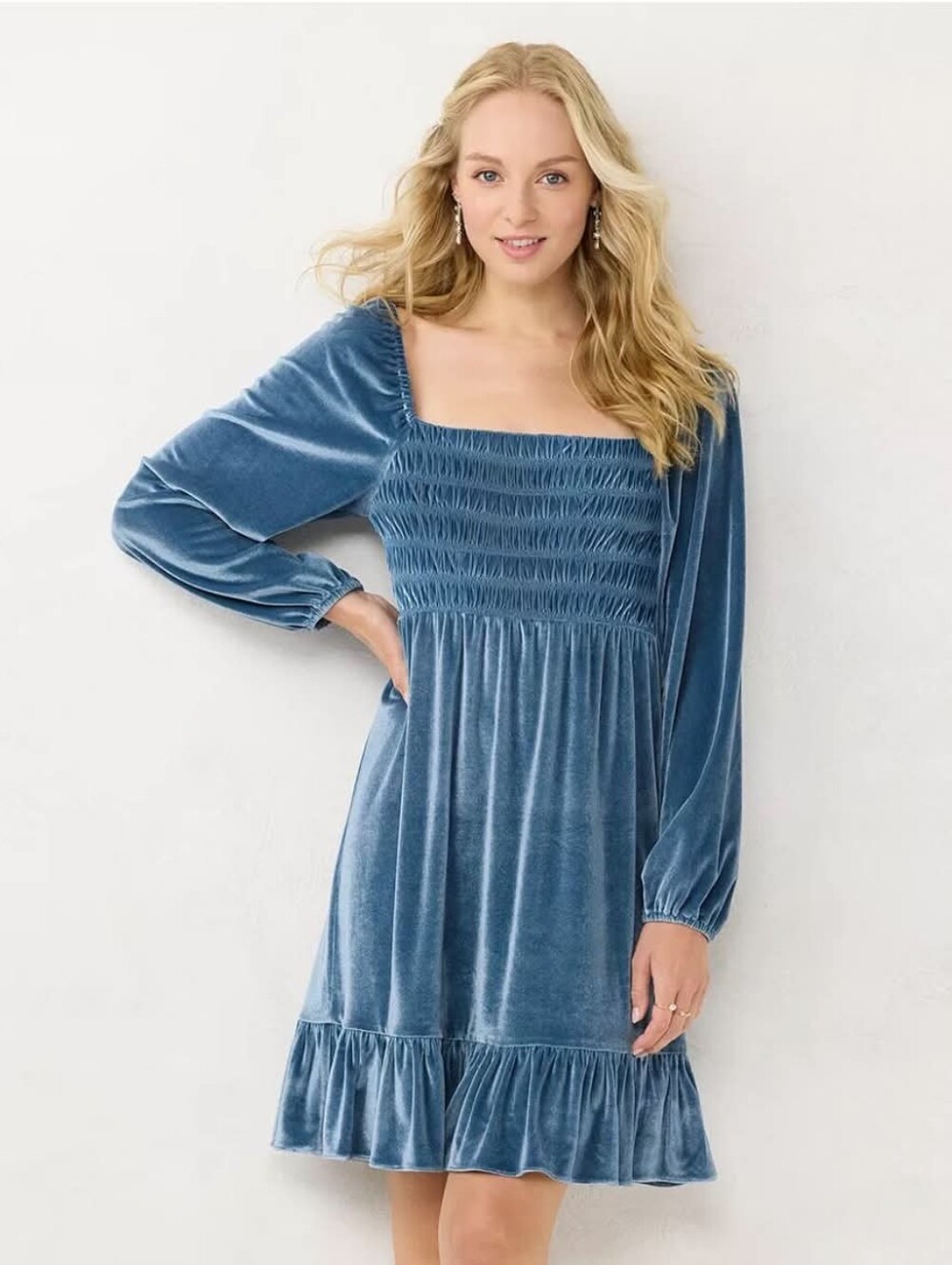 Lauren Conrad Velvet like Baby doll dress Size Large